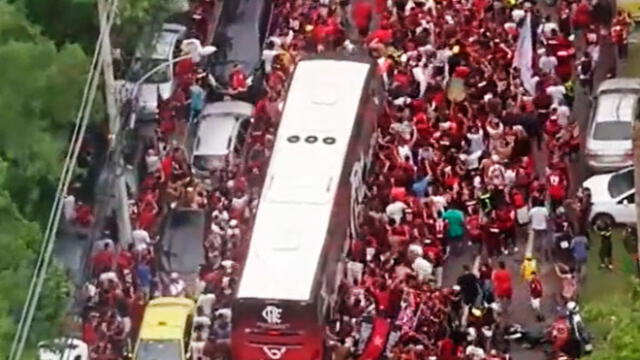 Despedida de hinchas al Flamengo