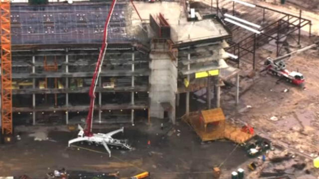 EE. UU.: Obreros cayeron del sexto piso de un hotel en construcción