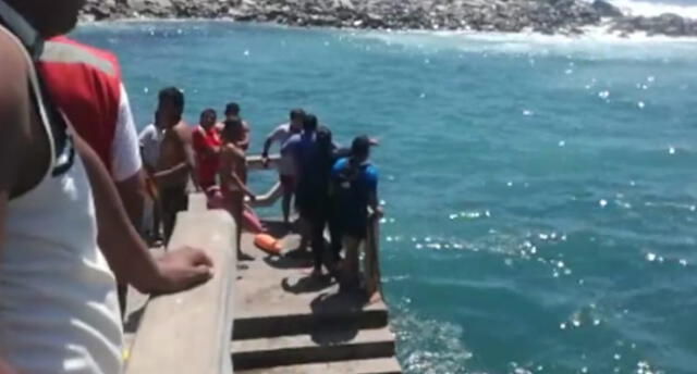 Escolares cusqueños salvan de morir ahogados en las playas de Mollendo en Arequipa