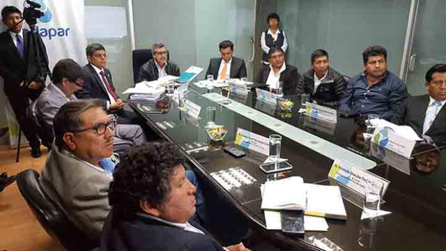 Alcaldes ratifican a Aguilar en el directorio de Sedapar pese a cuestionamientos
