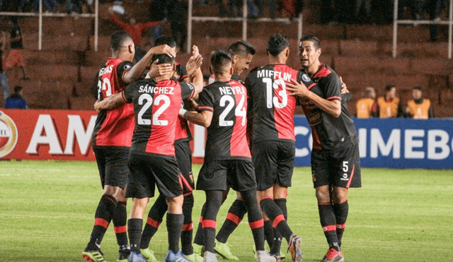 Melgar superó a Caracas por 2-0 y sueña con la fase de grupos de la Copa Libertadores [RESUMEN] 