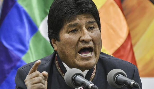 La página electrónica oficial del TSE le da a Evo Morales un 47,06% de los votos, inalcanzable para Mesa. Foto: AFP.