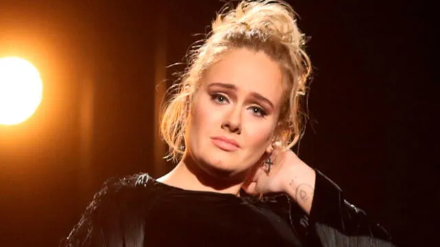 Adele oficializa solicitud de divorcio con Simon Konecki
