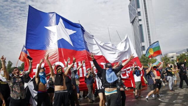 Mon Laferte: ¿Cuántas veces se pronunció a favor de las protestas en Chile?
