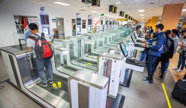 Así funcionan las puertas electrónicas de Migraciones en el aeropuerto Jorge Chávez [VIDEO]