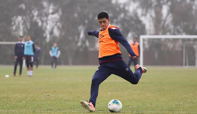 Alonso Yovera agradeció la confianza al profesor Víctor Rivera.