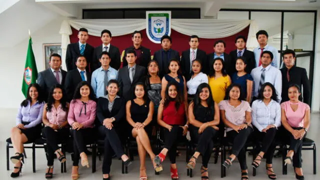 Sullana: primera promoción universitaria culminó sus estudios exitosamente 