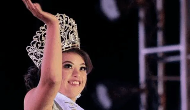 Joven con Síndrome de Down hace historia y se corona como reina de belleza en tradicional evento