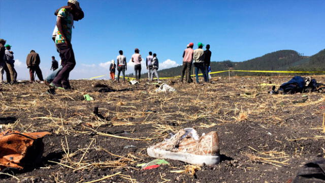 Mueren 157 personas a bordo de avión que se estrelló en Etiopía