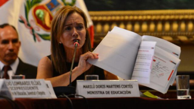 Ministra Marilú Martens confirma que este miércoles 16 acudirá al Congreso