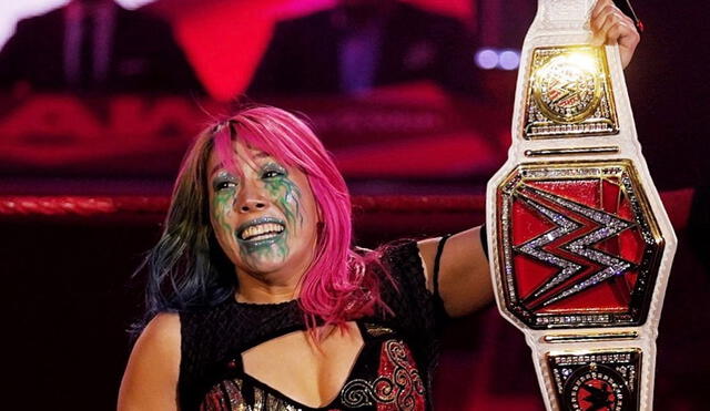 Asuka se convirtió en campeona femenina de Raw. Foto: WWE