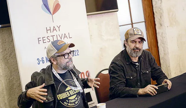 humor. Ricardo Siri Liniers junto a su socio Mont presentaron su stand up en Arequipa.