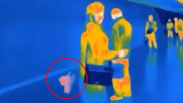 Vía YouTube: Cámaras infrarrojas captan supuesto espíritu salir de una mujer [VIDEO]