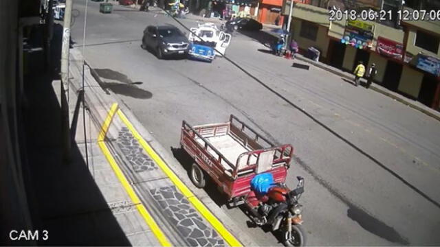 Cámara de vigilancia captó instante en el que mototaxista fue arrollado en Puno [VIDEO]