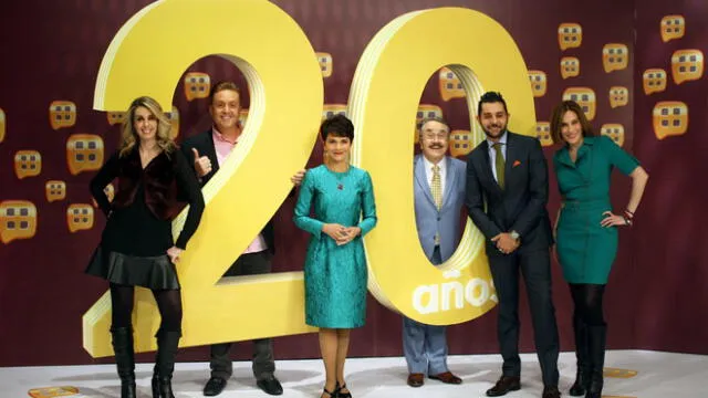 El elenco original de Ventaneando fue integrado por Pati Chapoy, Juan José Origel, Pedro Sola y Martha Figueroa. (Foto: TV Azteca)