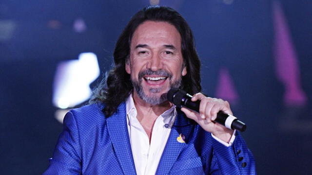 Marco Antonio Solís se vuelve objeto de deseo tras publicar foto en gimnasio [FOTOS]