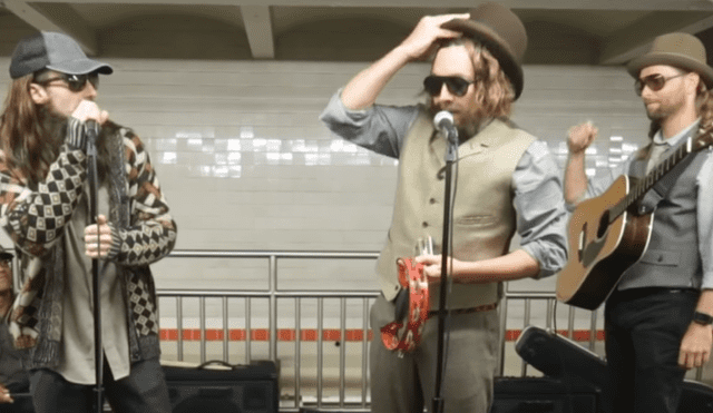 YouTube: Maroon 5 actúan como músicos callejeros en estación de metro y fanáticos enloquecen al descubrirlos [VIDEO]