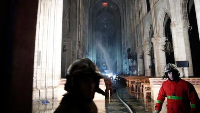La impactante vista área del incendio en la Catedral de Notre Dame [FOTO]