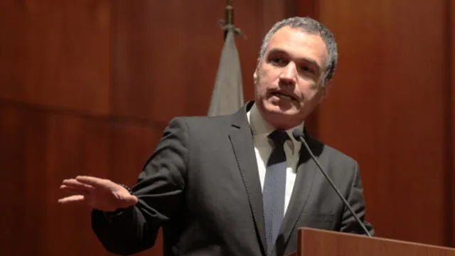 Ex ministro Salvador del Solar reaparece con mensaje para Vizcarra