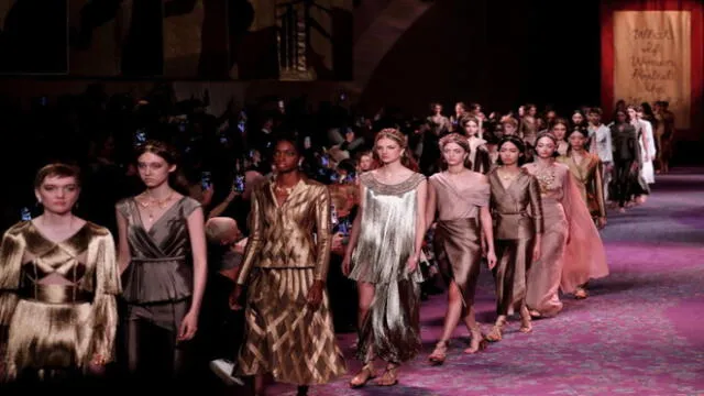 ''¿Y si las mujeres gobernaran el mundo?'', la nueva colección feminista de Dior [FOTOS]