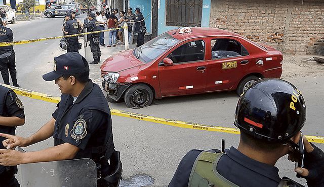 Taxista muere acribillado en confusa acción policial