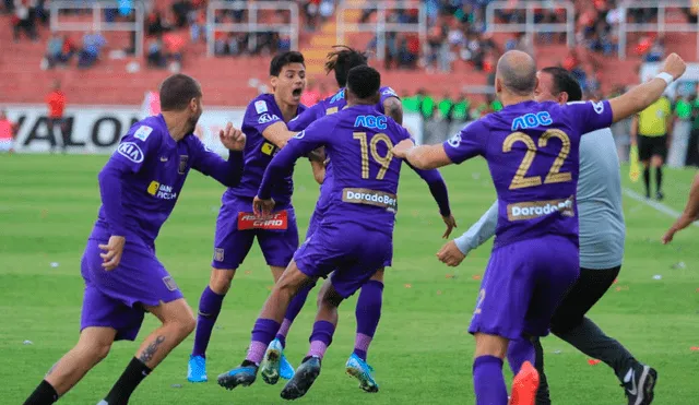 Alianza Lima: prensa uruguaya resalta el triunfo y liderato en el Torneo Clausura.