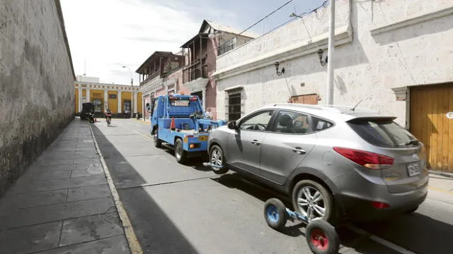 En Arequipa la intervención de las grúas en el remolque de vehículos era ilegal
