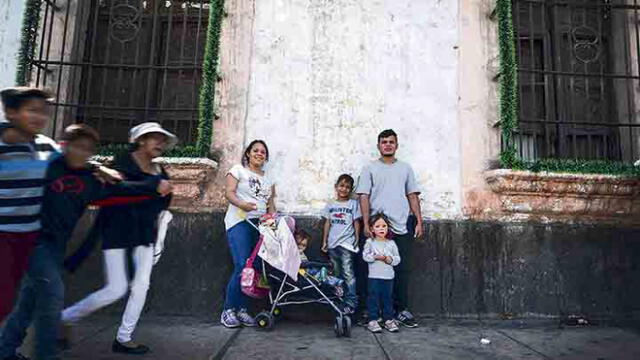 La nostalgia de los venezolanos que pasarán Navidad en Arequipa