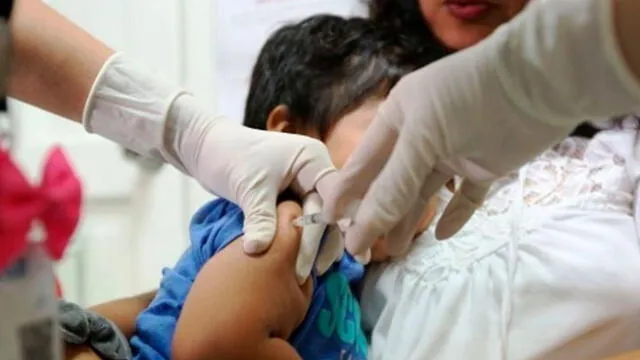 Minsa pide a padres de familia que vacunen a sus hijos. Créditos: Difusión.