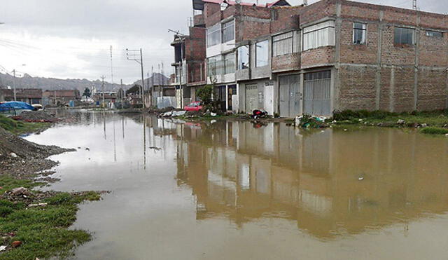 Cuantiosos daños en calles y casas de Arequipa y Puno por lluvias