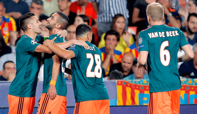 El equipo holandés logró una importante victoria en el Mestalla. Créditos: EFE