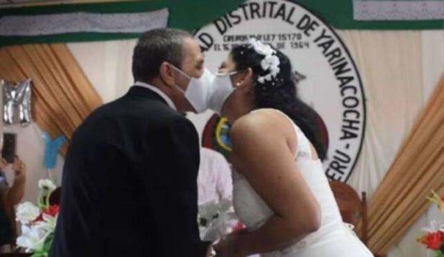 Manuel Constantino e Isabel Ramírez celebraron su matrimonio en plena pandemia. Foto: Gaceta Ucayali