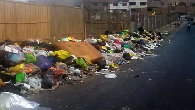 Pachacámac: montículos de basura invaden calles del distrito