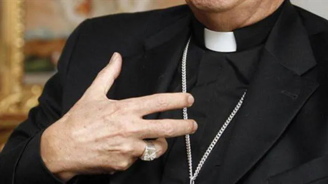 Suspenden a 14 sacerdotes chilenos por presuntos abusos sexuales a menores 