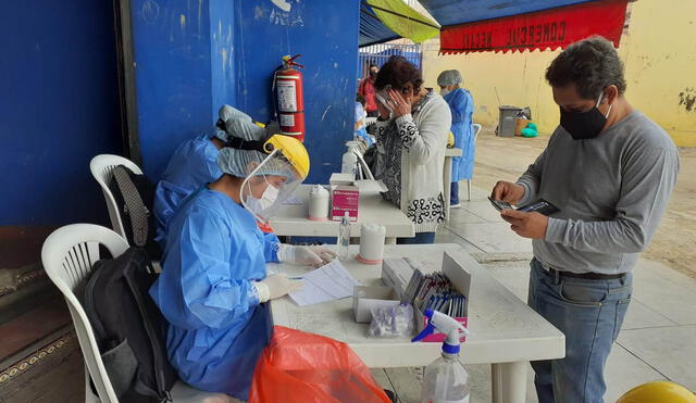 178 comerciantes textiles pasaron control médico en Trujillo. Foto Prensa GORE