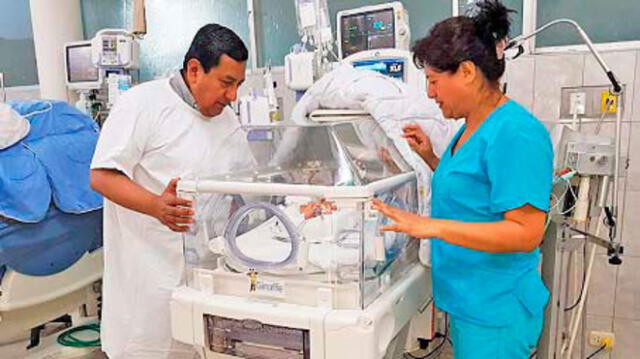 Médicos intentan salvar vida de neonato prematuro en Chimbote 