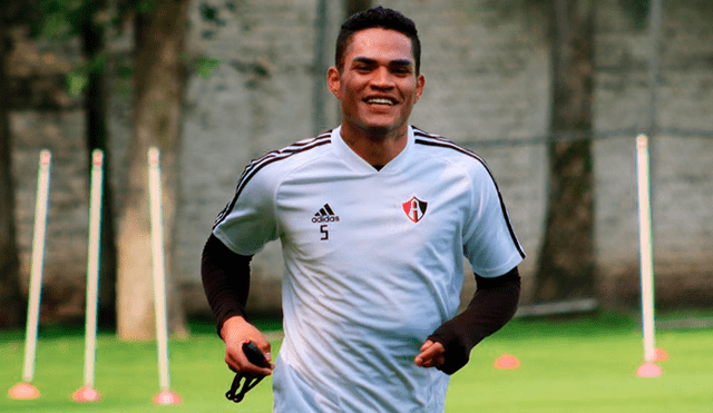 El defensa peruano continuará su carrera en la Liga MX. Créditos: Atlas FC