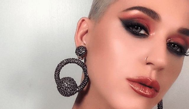 Instagram: Katy Perry se vistió de sexy Mama Noela [FOTOS]