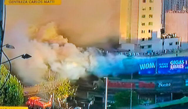 Incendio en el edificio Santa Rosa. Captura de video.