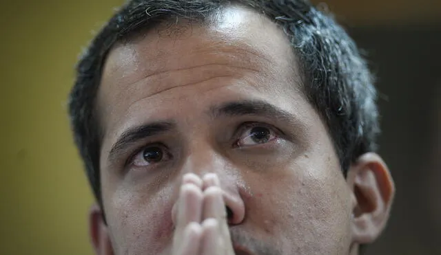 Juan Guaidó es investigado por la Fiscalía de Venezuela por "traición a la patria". Foto: AFP.