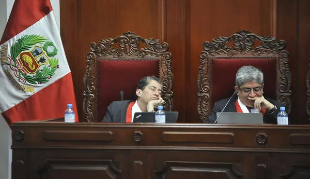 Magistrado del TC se habría quedado dormido durante audiencia de Keiko Fujimori