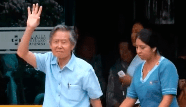 Alberto Fujimori vuelve en medio de amenazas a PPK y fugas en FP