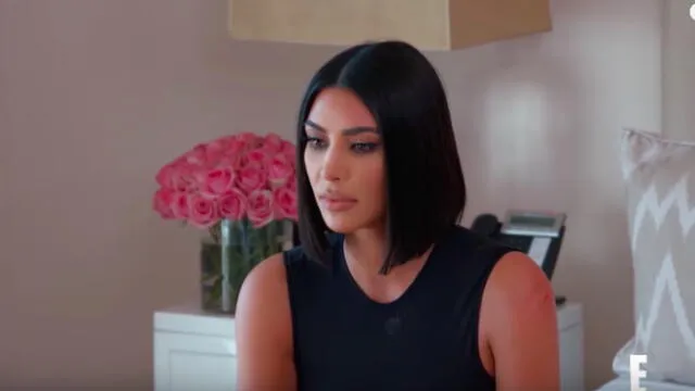 Kim Kardashian y su hermana mayor protagonizaron una acalorada discusión durante el estreno de la temporada 18 de su reality. (Foto: Captura)