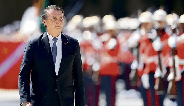 Bolsonaro: La democracia solo existe si las FFAA así lo quieren