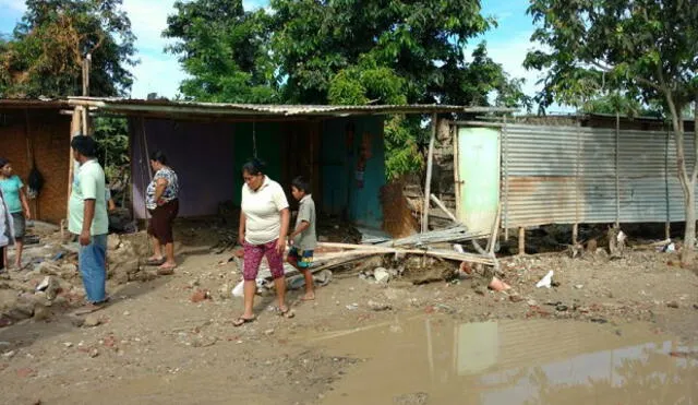 Piura: 80 viviendas colapsaron por fuertes lluvias 