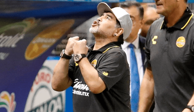 Diego Maradona festejó como loco clasificación de Dorados a la liguilla del Ascenso MX