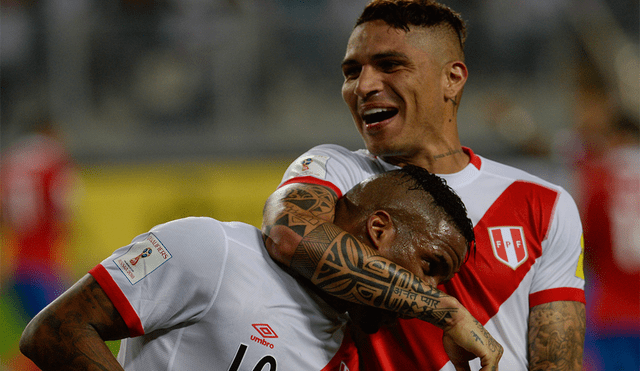 Jefferson Farfán y Paolo Guerrero juntos en la selección peruana. | Foto: AFP