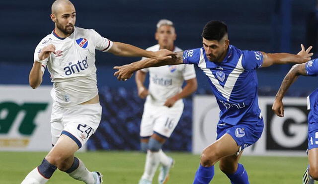 Nacional y Vélez están igualando sin goles en el estadio Gran Parque Central por la Serie Río de La Plata. Foto: Nacional