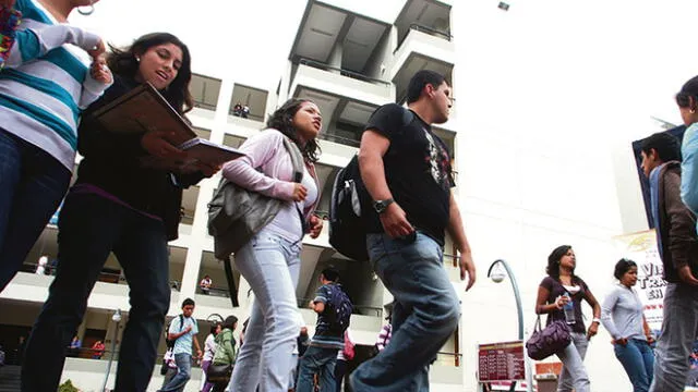 Solo 7 carreras de institutos tienen acreditación del Sineace en Cusco