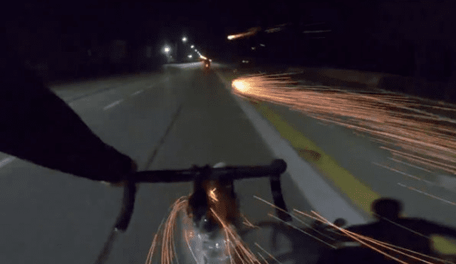 Facebook viral: ladrones intentan robar bicicleta y deportista usa pirotécnicos para evitarlo [VIDEO]